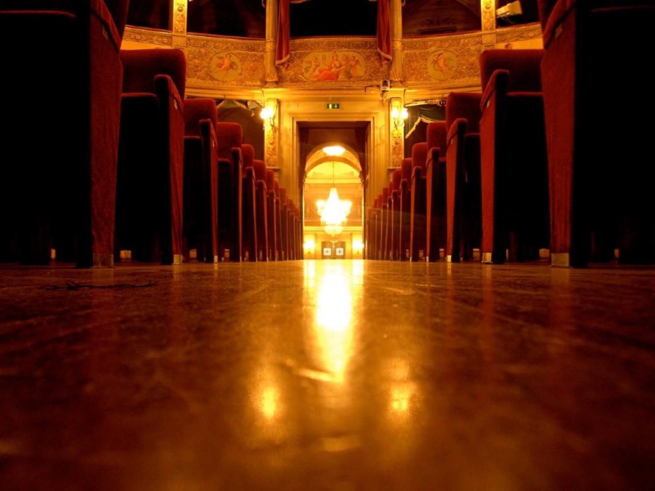 Foto platea Teatro dal basso