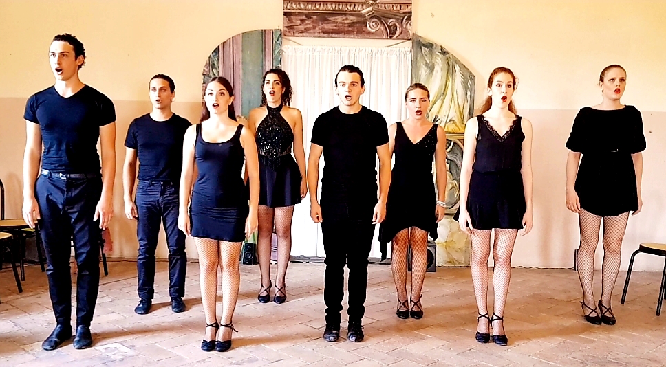 Foto_Gruppo_Tomorrow_Belongs_to_Me[1]